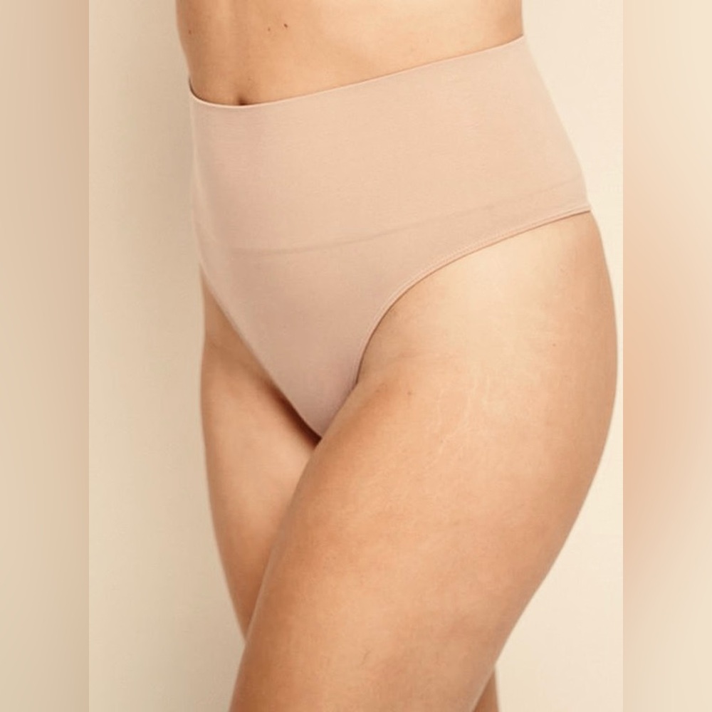 PINK Victoria’s Secret High-Waisted‎ Thong – Nude 🤎